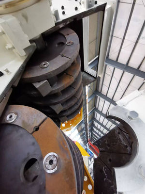 Concasseur à marteaux personnalisable avec sortie de matériaux ≤3 mm, puissance de 320 kW et garantie de 2 ans pour le traitement des minéraux