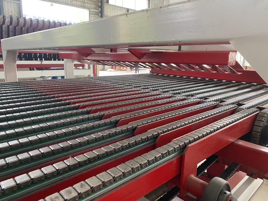 Projet de fabrication automatique de briques d'argile Blocs de briques d'argile Système de marquage avec une puissance moteur de 5,5 kW 4900 * 2300 * 1200mm