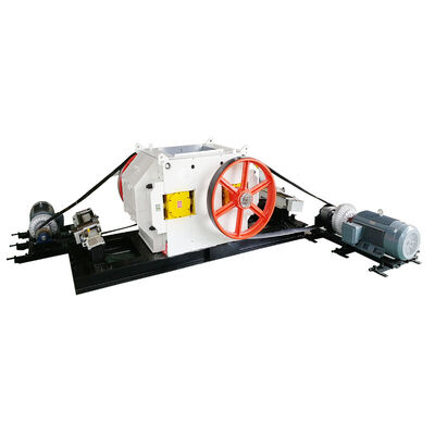 BBT fournit une nouvelle conception de machine de concassage de briques d'argile, broyeur à rouleaux, broyeur fin pour projet de fabrication de briques automobiles