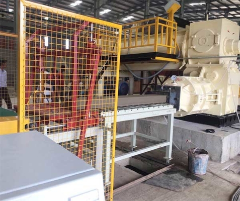 Extrudeuse automatique briques solides/creuses de Clay Brick Making Machine For de vide