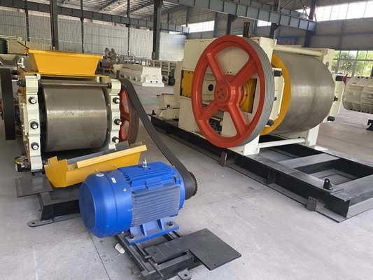 Clay Brick Roller Crusher Machine à grande vitesse pour la brique faisant l'usine