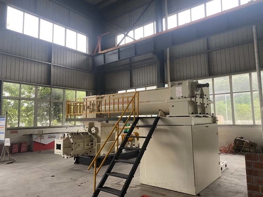 Nettoyez à l'aspirateur pcs/H humide de Clay Brick Extruder Machine Capacity 13 000 - 19 000
