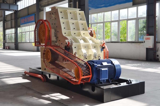 Équipement de traitement des minéraux personnalisé 220V / 380V Double rotor broyeur à marteaux