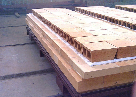Brique réfractaire isolante réfractaire de Clay Bricks Material Alkali Resistant de four à tunnel