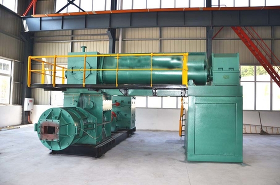 extrudeuse automatique Clay Brick Machine Stable Operation de vide du poids 30000kg