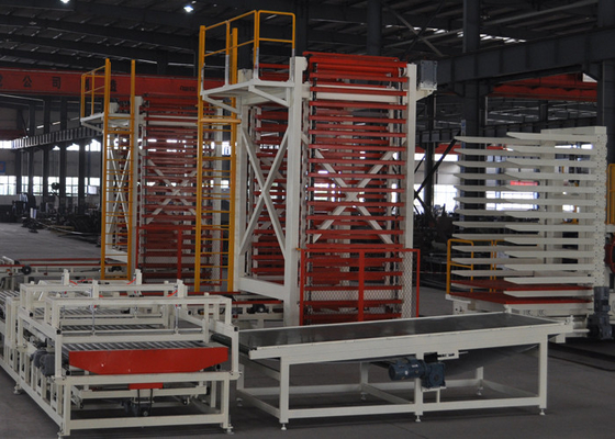 Chargement complètement automatique matériel et déchargement de la machine de système pour la brique faisant la ligne