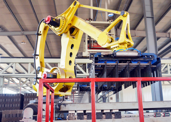 Machine d'empilage de robot 9.5kVa pour la fabrication entièrement automatique de briques d'argile