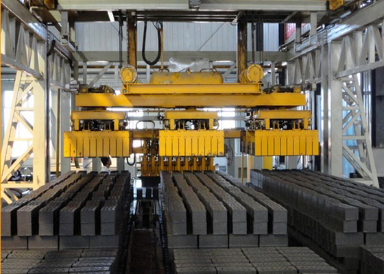 Machine d'empilage de robot 9.5kVa pour la fabrication entièrement automatique de briques d'argile