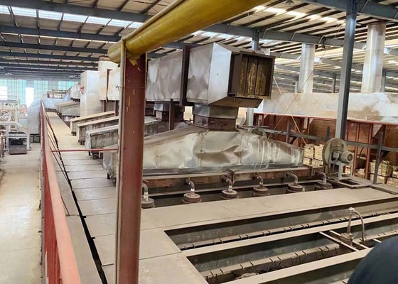 Ligne de production automatique de four pour la fabrication de blocs creux en argile