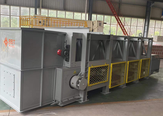 Type en acier de plat de machine de conducteur de boîte d'usine de brique d'argile avec la grande capacité 6.2t