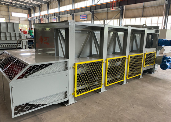 Type en acier de plat de machine de conducteur de boîte d'usine de brique d'argile avec la grande capacité 6.2t