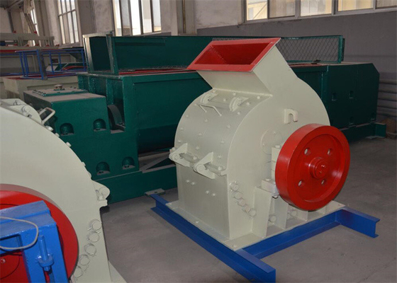 Machine de broyeur de rouleau de marteau pour l'usine 132kw de fabrication de brique d'argile