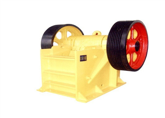 broyeur de roche mobile de mâchoire du rouleau 30kw pour la fabrication de brique d'argile