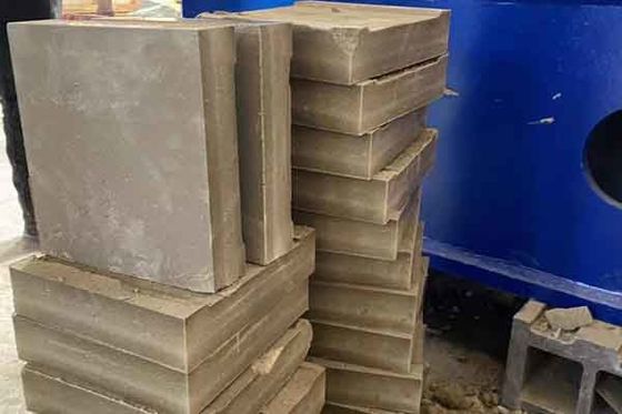 Presse hydraulique bleue personnalisée de haute pression de 20 T à 1200 T pour la fabrication de briques isolantes et de briques réfractaires,