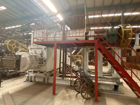 Ligne de production entièrement automatique pour la fabrication de briques d'argile rouge