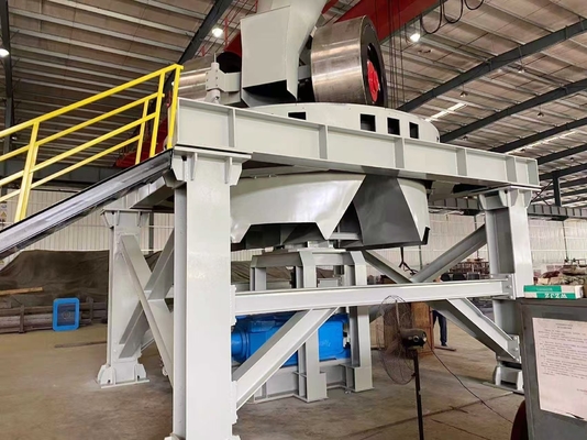 Moulin à marteaux humides en briques d'argile avec une capacité de 40 à 50 m/h et une taille de 5300*4600*6500 mm