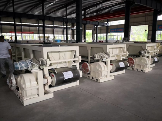 TCNL1045 Machine d'alimentation de boîte de brique d'argile Fournir efficacement de la matière première d'argile pour les types de briques solides et creuses