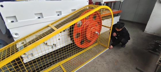14.5rpm/min Vitesse de l'arbre de pressage de la boue EV40/35 Extrudeuse sous vide pour la fabrication de blocs de briques en argile rouge