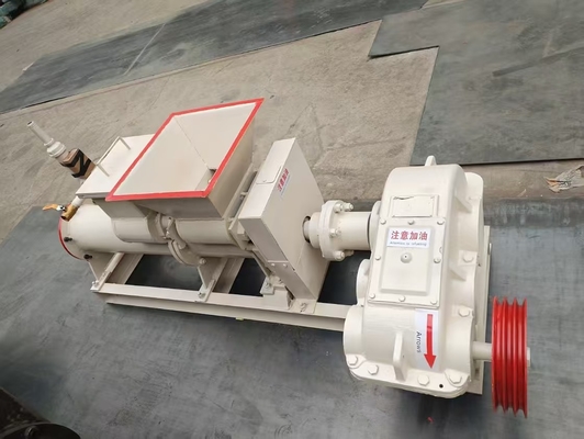Mini Extrudeuse à vide 170 Modèle Machine de fabrication de briques d'argile Avec 11 kW de puissance et 1800 * 900 * 850mm Taille