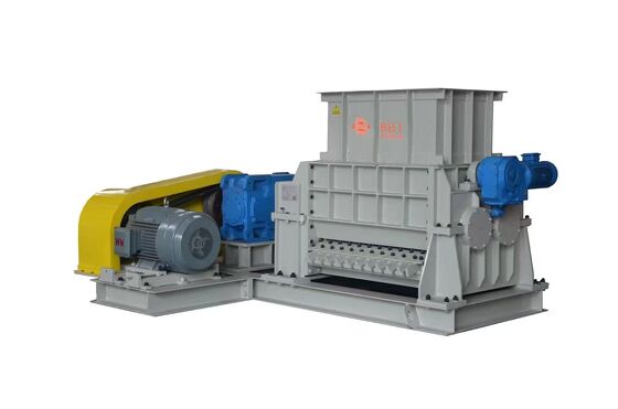 Machine de concassage à rouleaux à double dent avec diamètre de rouleau de 400 mm largeur de 1000 mm et vitesse de 30/22 tours par minute pour la fabrication de briques d'argile